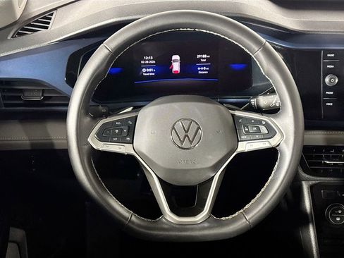 Used 2024 Volkswagen Taos SE image 13