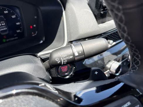 Used 2024 Honda Civic Touring image 17