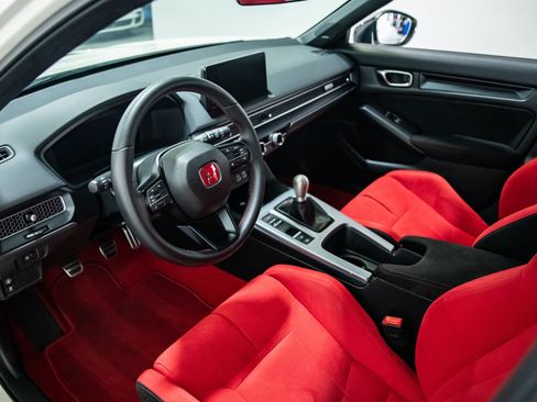 Used 2025 Honda Civic Type R image 31