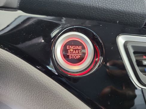 Used 2018 Honda Ridgeline RTL-E image 22