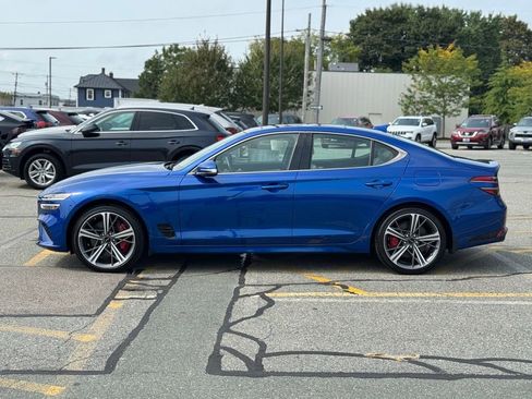 Used 2024 Genesis G70 3.3T Advanced image 2