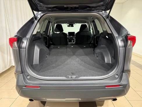 Certified 2025 Toyota RAV4 LE AWD/4WD image 12