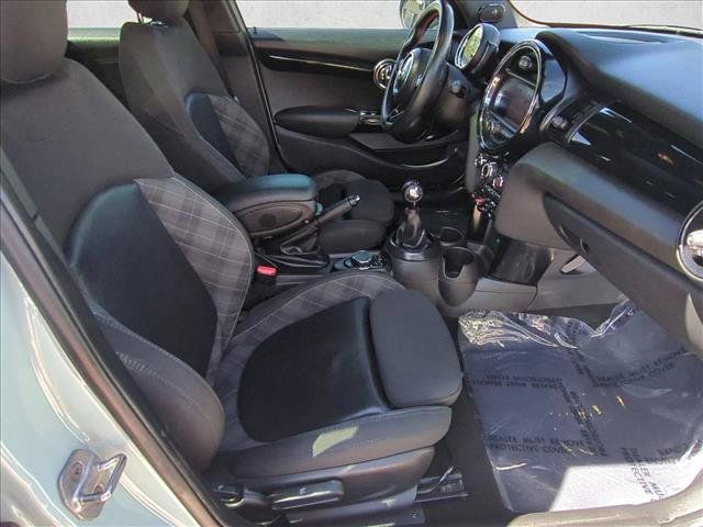 Used 2019 MINI Cooper S w/ Signature Upholstery Package FWD image 19