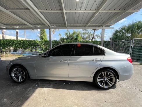 Used 2018 BMW 330i xDrive Sedan AWD/4WD image 5