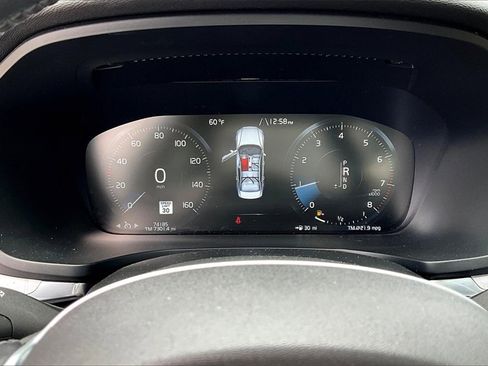 Used 2020 Volvo S60 T6 Momentum image 17