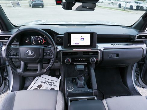 Certified 2025 Toyota Tacoma SR5 image 35