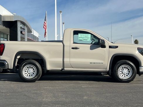 New 2026 GMC Sierra 1500 Pro image 4