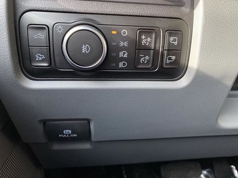 New 2026 Ford F250 XLT w/ XLT Premium Package image 15