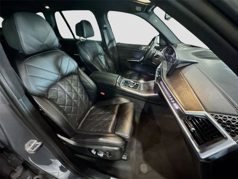 Used 2024 BMW X5 sDrive40i image 21