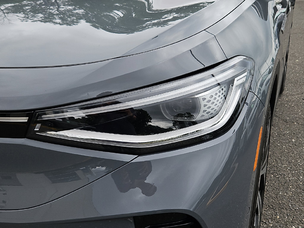 Certified 2025 Volkswagen ID.4 Pro S Plus AWD/4WD image 10