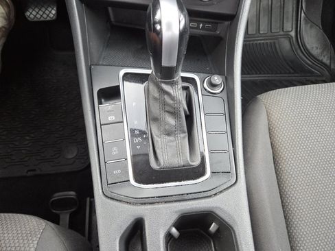 Used 2021 Volkswagen Jetta S w/ Driver Assistance Package FWD image 31