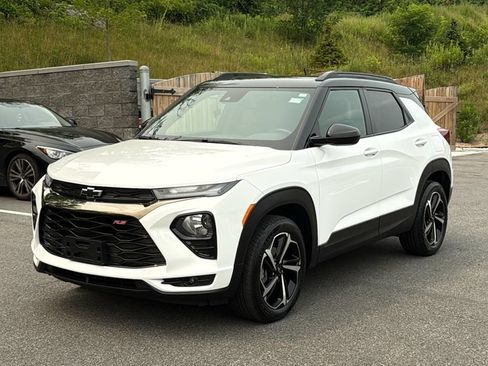 Used 2023 Chevrolet TrailBlazer RS AWD/4WD image 3