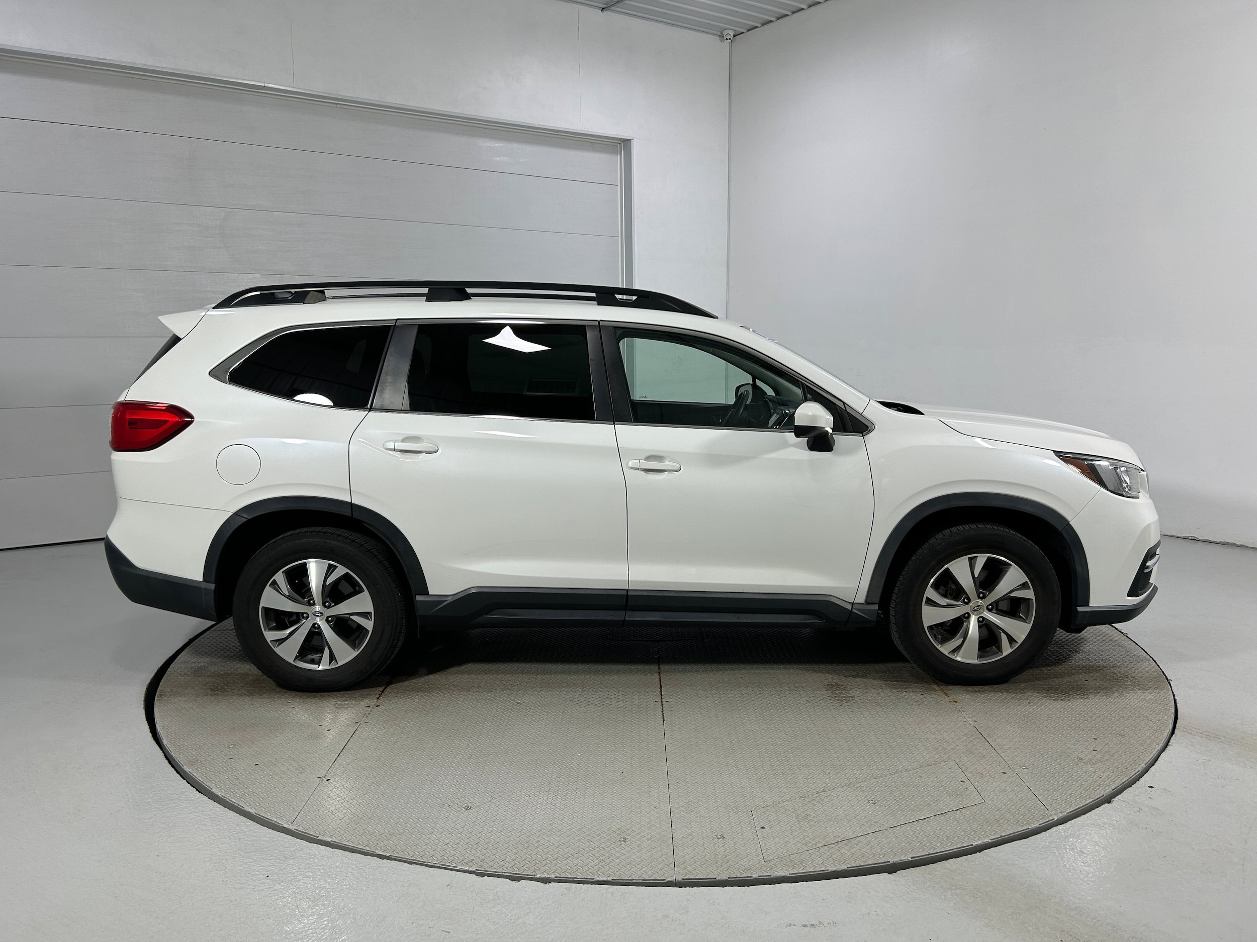 Used 2020 Subaru Ascent Premium w/ Convenience Package AWD/4WD image 38