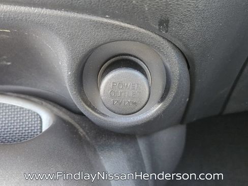 Used 2017 Nissan Juke S FWD image 29