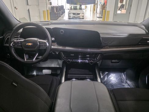 Certified 2025 Chevrolet Tahoe LS AWD/4WD image 25
