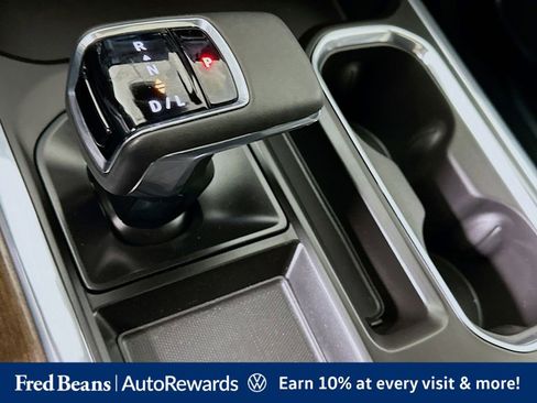 Used 2023 Chevrolet Silverado 1500 High Country w/ High Country Premium Package AWD/4WD image 18