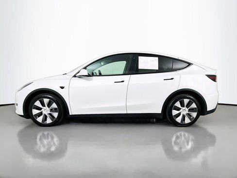 Used 2021 Tesla Model Y Long Range image 27