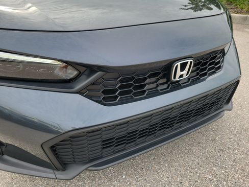 Used 2025 Honda Civic Sport image 30