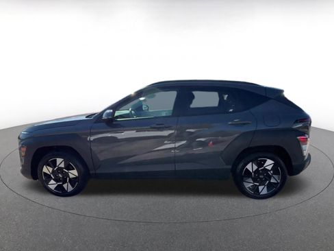 Used 2025 Hyundai Kona SEL image 9