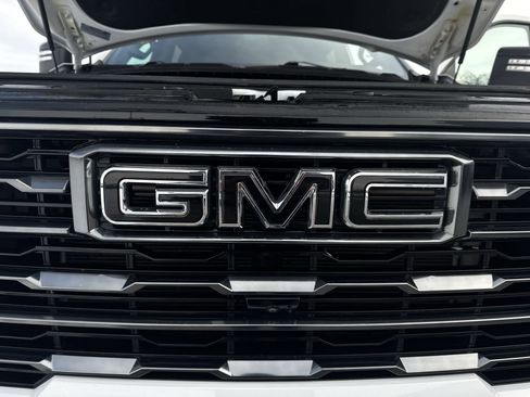 Certified 2024 GMC Sierra 2500 AT4 w/ AT4 Premium Plus Package image 32