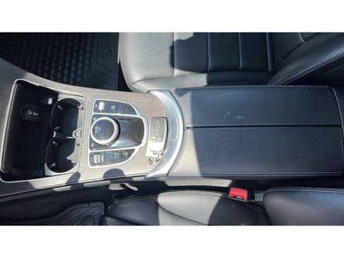 Used 2020 Mercedes-Benz C 300 4MATIC Sedan image 20