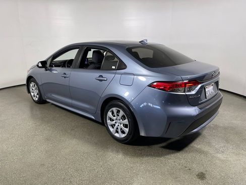 Certified 2022 Toyota Corolla LE image 5
