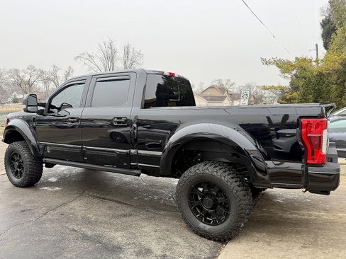 Used 2019 Ford F250 Lariat w/ Lariat Ultimate Package image 5