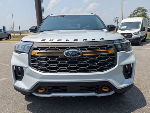 New 2026 Ford Explorer Tremor AWD/4WD image 9