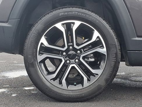 Certified 2023 Jeep Compass Limited image 8