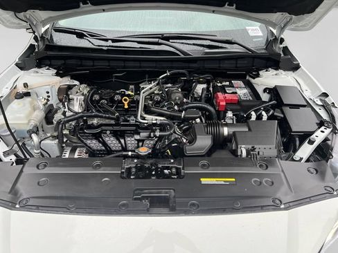 Used 2025 Nissan Altima 2.5 SV FWD image 19