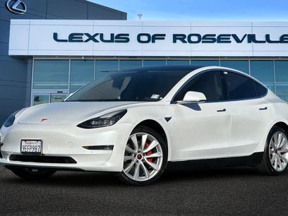 Used 2019 Tesla Model 3 Mid Range