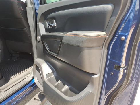 Used 2023 Nissan Titan PRO-4X w/ Pro-4x Convenience Package AWD/4WD image 13