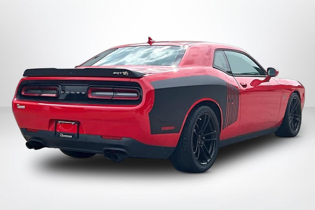 Used 2016 Dodge Challenger R/T Scat Pack RWD image 5