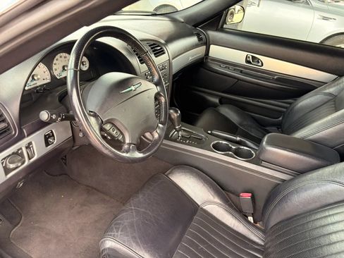 Used 2005 Ford Thunderbird RWD image 9