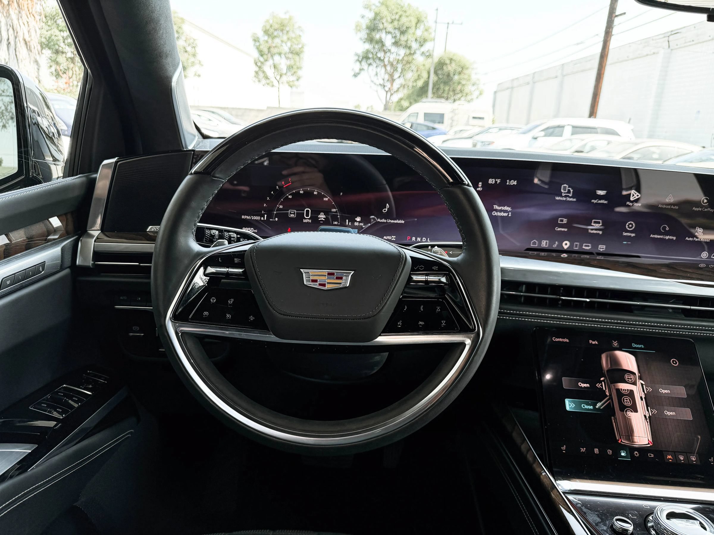 Used 2025 Cadillac Escalade ESV Sport Platinum AWD/4WD image 28