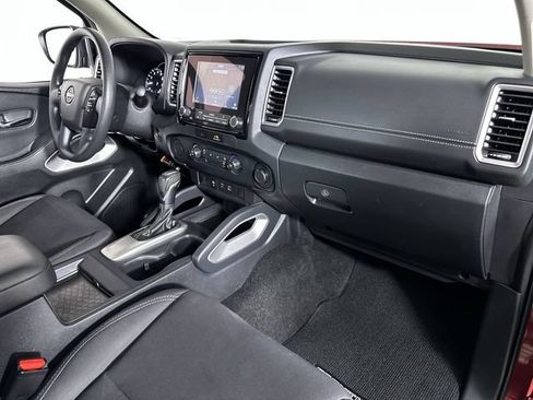 Used 2022 Nissan Frontier SV w/ Technology Package RWD image 30