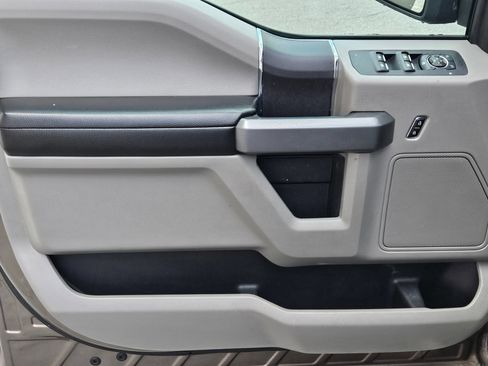 Used 2018 Ford F150 XLT AWD/4WD image 17