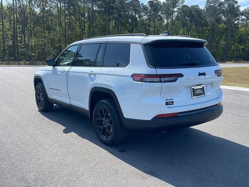 New 2026 Jeep Grand Cherokee L 4WD image 5