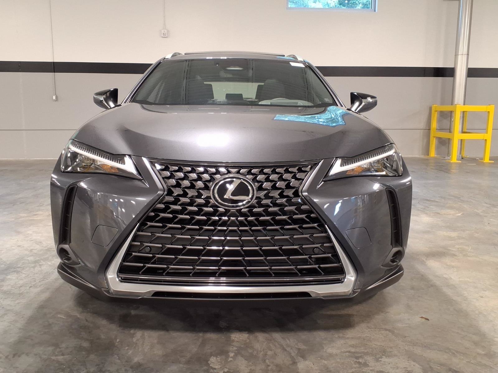 New 2026 Lexus UX 300h AWD image 2