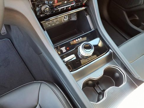 New 2025 Jeep Grand Cherokee L Limited image 28