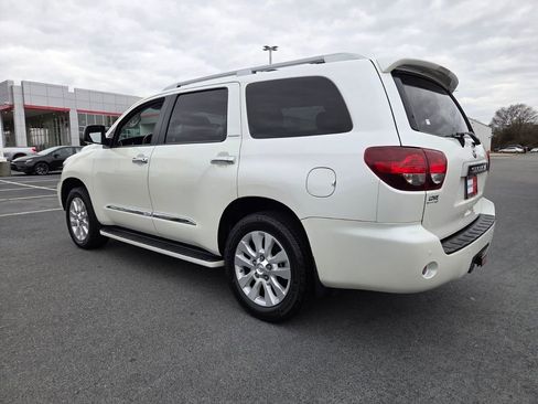 Used 2020 Toyota Sequoia Platinum image 11