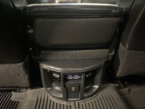 Used 2019 RAM 2500 Laramie AWD/4WD image 32