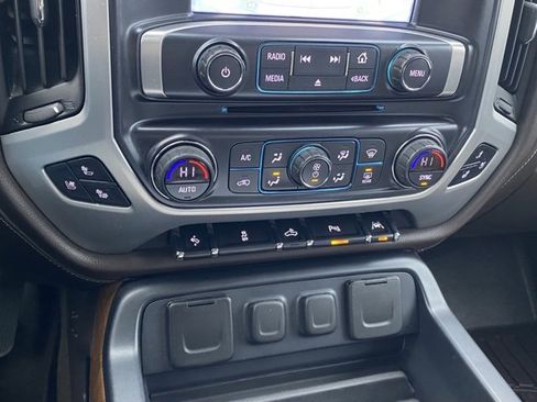 Used 2017 GMC Sierra 1500 SLT image 19