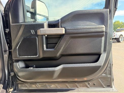 Used 2020 Ford F250 Platinum AWD/4WD image 40