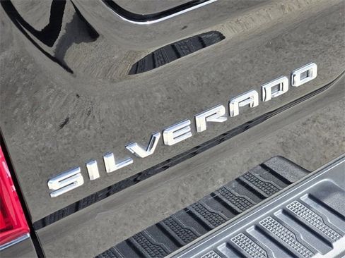 Used 2024 Chevrolet Silverado 1500 LT Trail Boss w/ Protection Package image 17