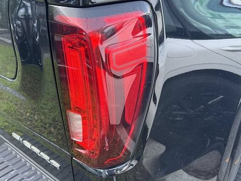 Used 2025 GMC Sierra 1500 Denali Ultimate AWD/4WD image 7