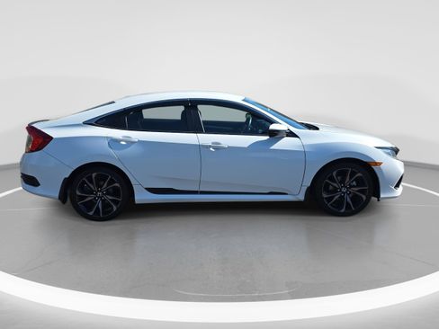 Used 2019 Honda Civic Sport image 4