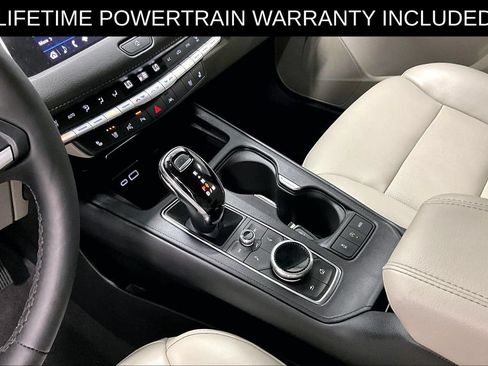 Used 2023 Cadillac XT4 Premium Luxury w/ Technology Package AWD/4WD image 17