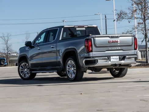 Used 2021 GMC Sierra 1500 SLT image 3