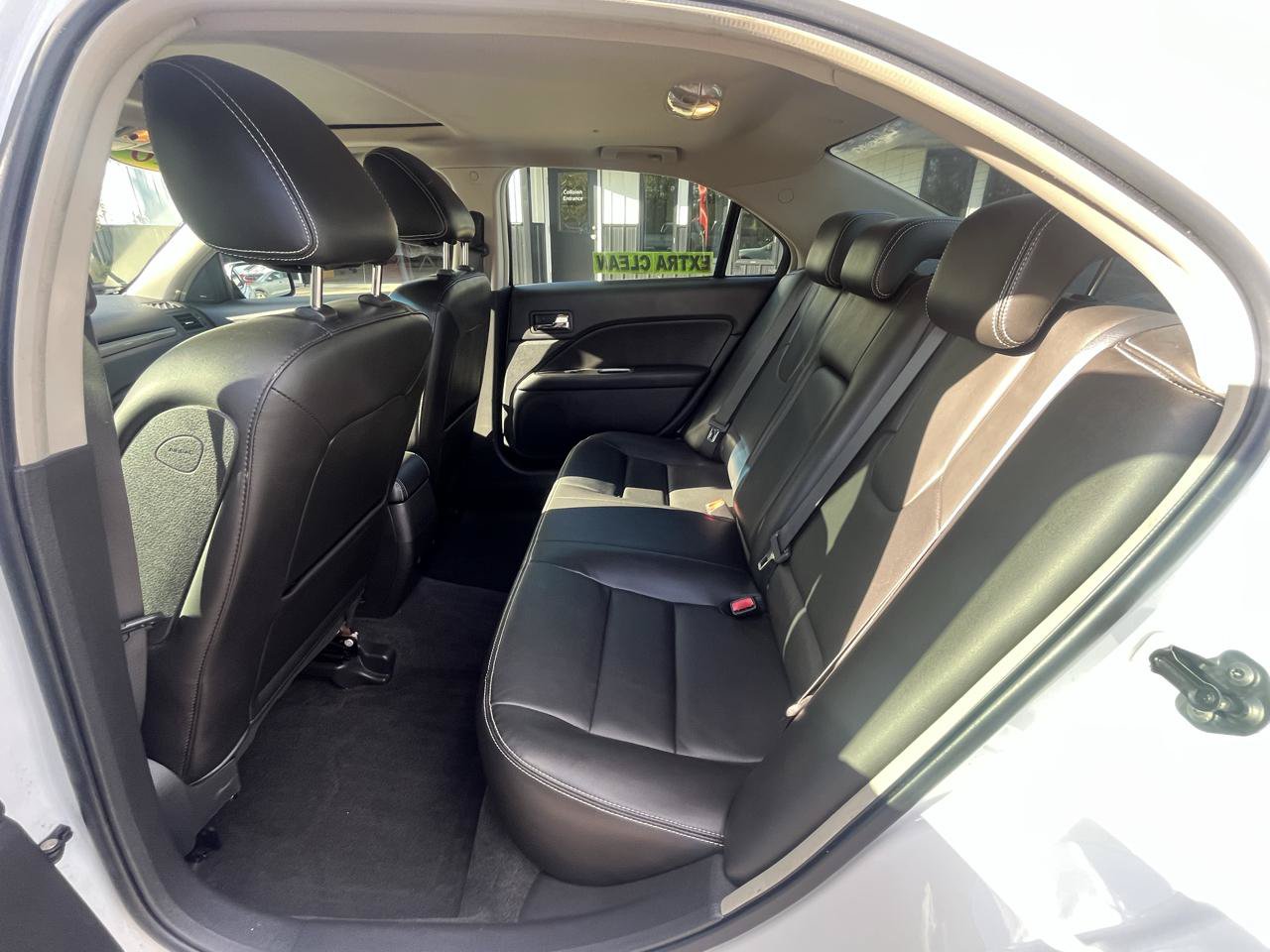 Used 2010 Ford Fusion SEL FWD image 17